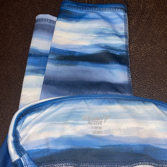 Gap/Old Navy Girls Active Go-Dry Leggings Size Large (10-12) Blue Ombré Stripes - Picture 4 of 7